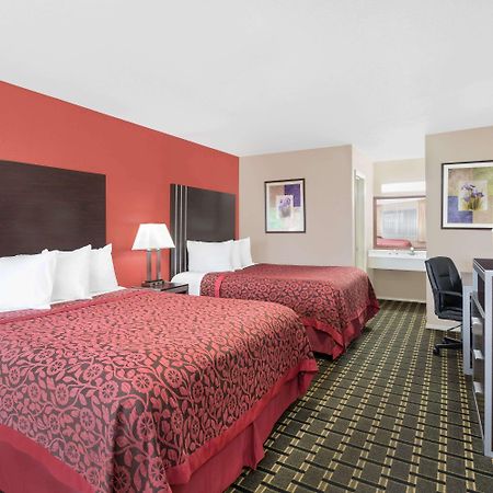 Days Inn By Wyndham College Station University Drive Buitenkant foto