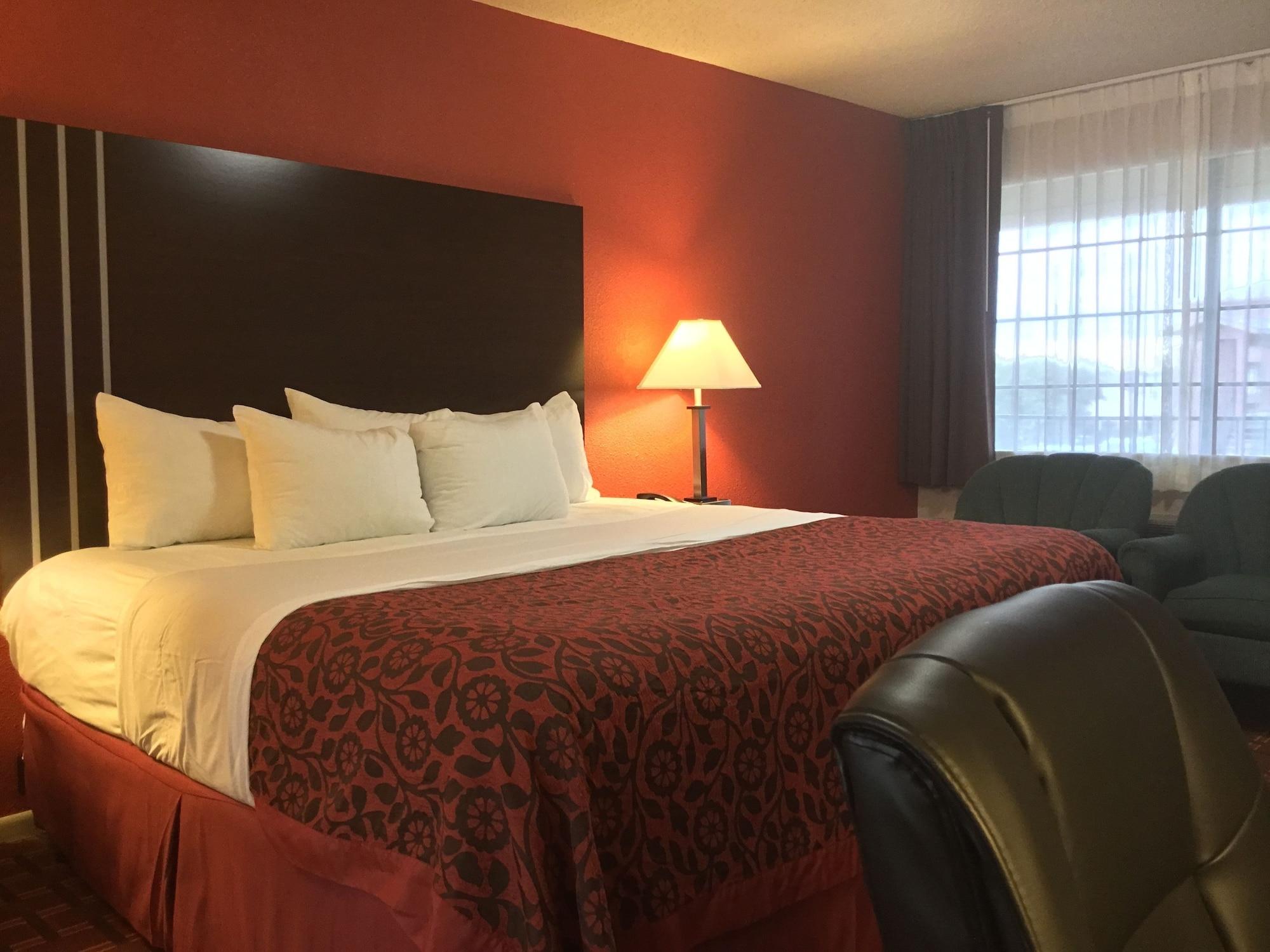 Days Inn By Wyndham College Station University Drive Buitenkant foto