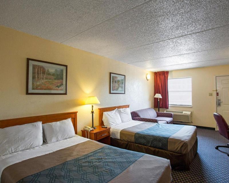 Days Inn By Wyndham College Station University Drive Buitenkant foto