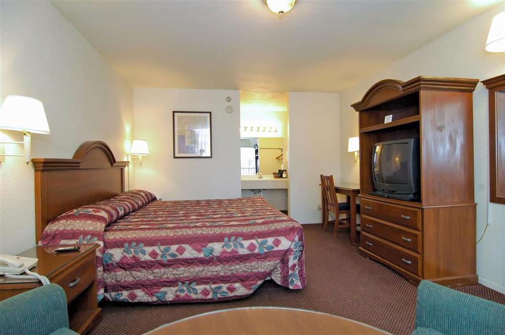Days Inn By Wyndham College Station University Drive Kamer foto